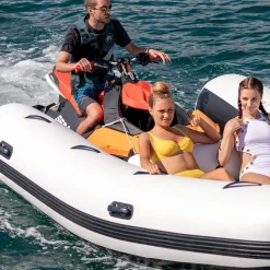 Bateau pneumatique pour Jetski Yachtbeach  JetXtender 380