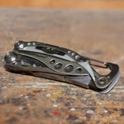 Multi-outils Leatherman Skeletool